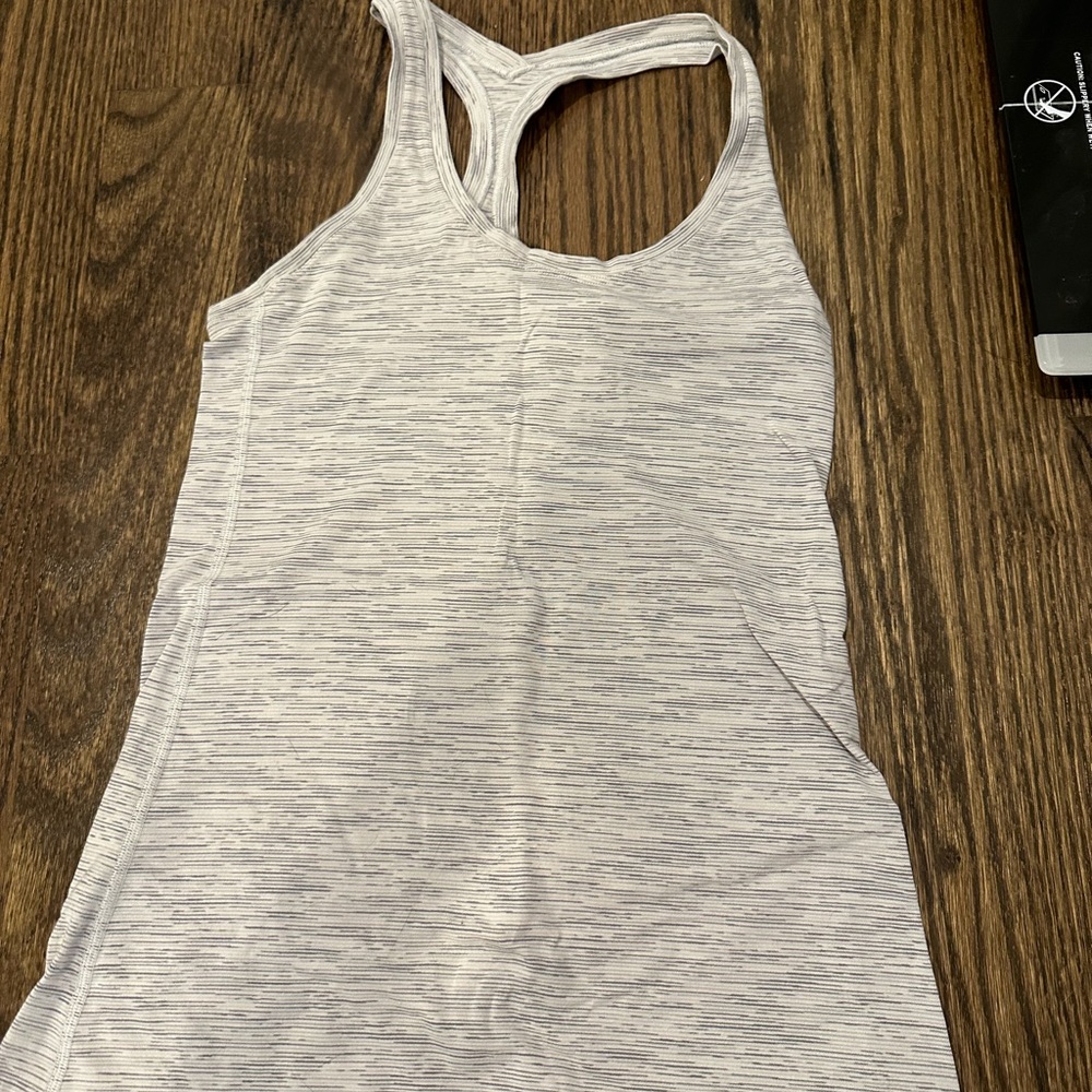 Lululemon tank top